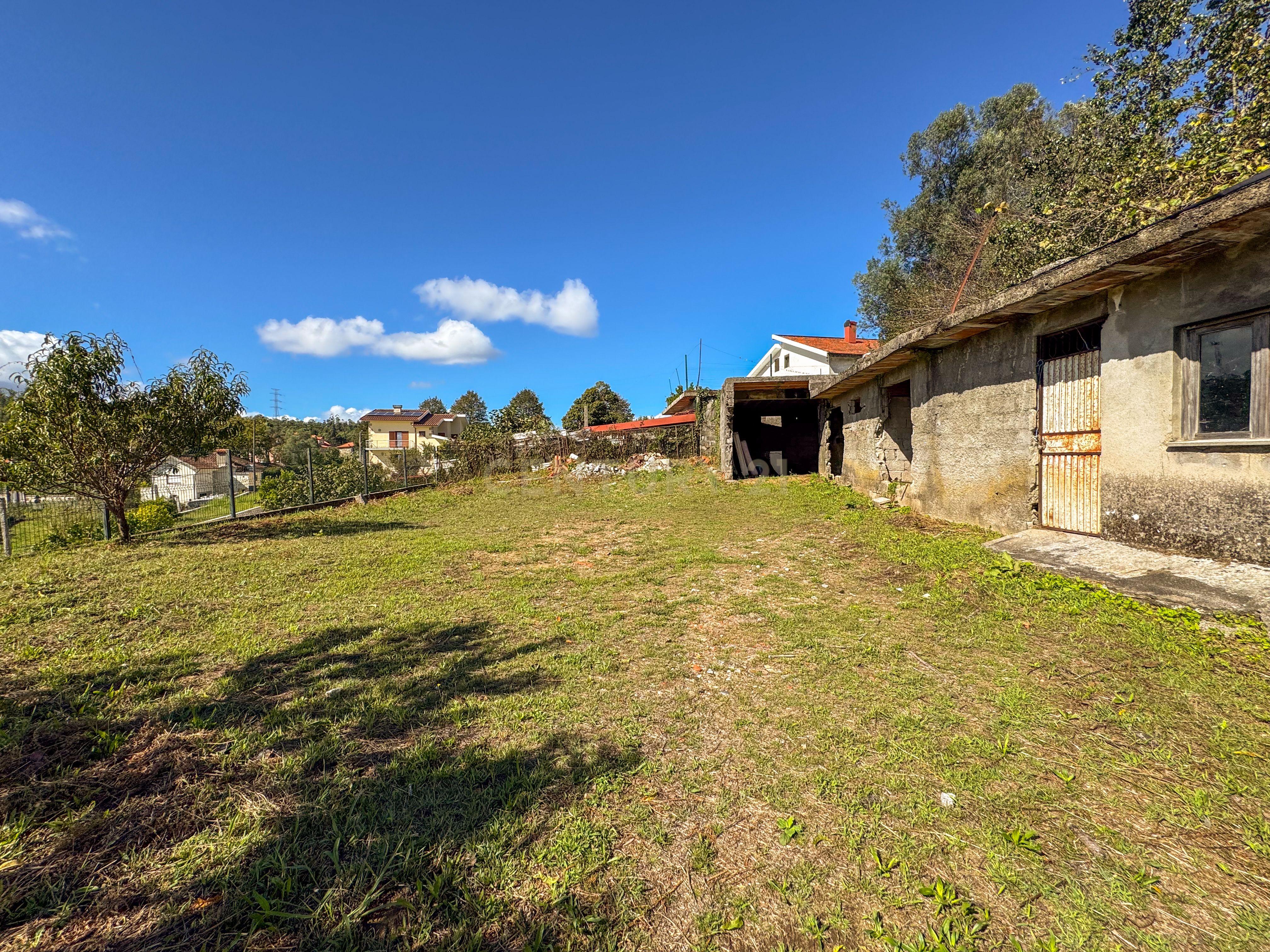 Moradia em Vila Verde/ Braga com 1461 m2 de Terreno e Agua de Poço.. - Image 4