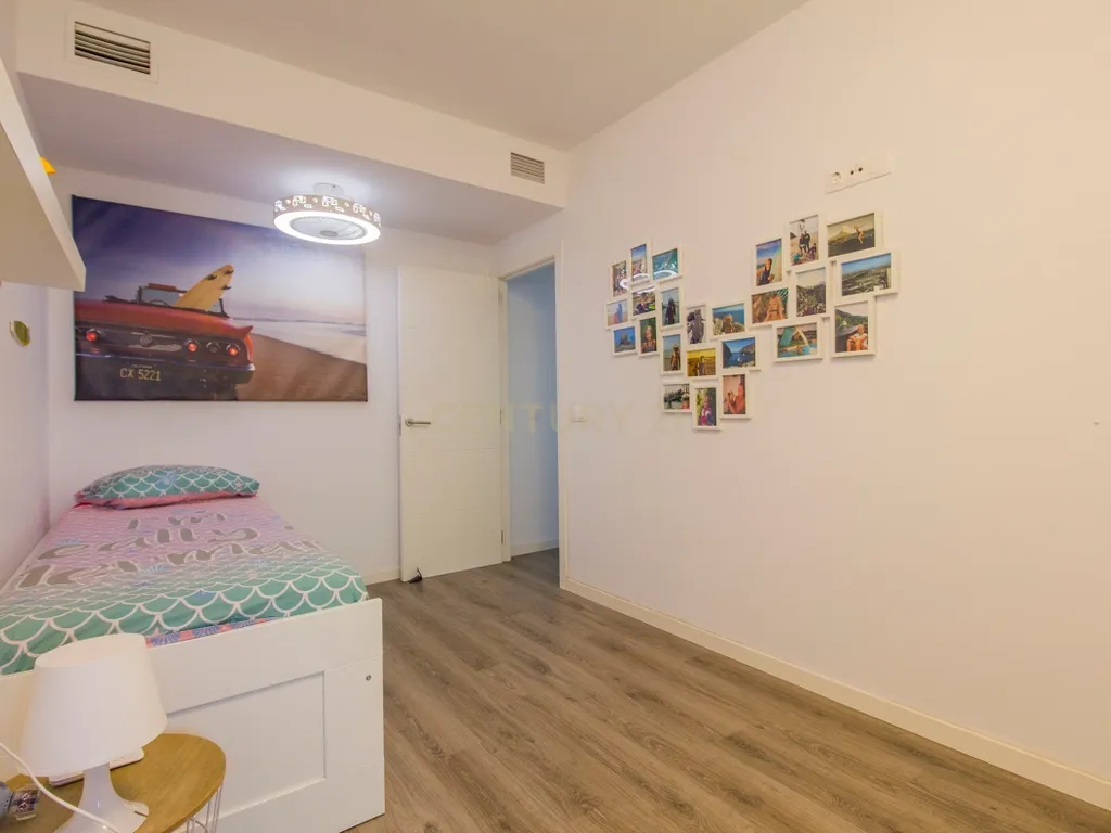 ARRENDAMENTO DE INVERNO JUNTO AO MAR – APARTAMENTO T3 COM PISCINA E CAMPO DE PADEL NO CENTRO DE CALPE - Image 24