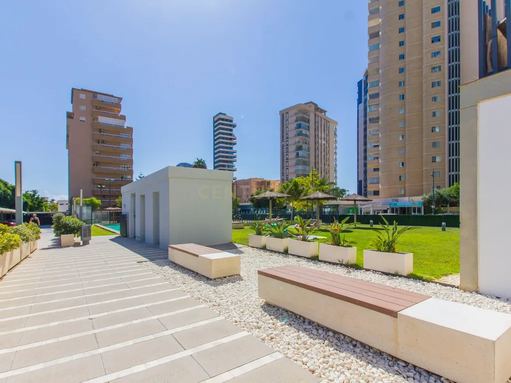 ARRENDAMENTO DE INVERNO JUNTO AO MAR – APARTAMENTO T3 COM PISCINA E CAMPO DE PADEL NO CENTRO DE CALPE - Image 32