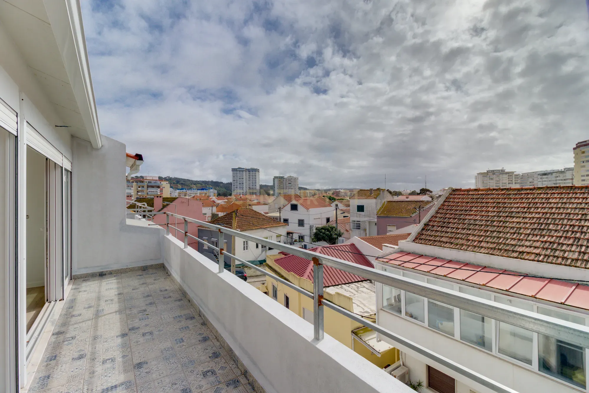 Prédio Costa da Caparica!!! - Image 2