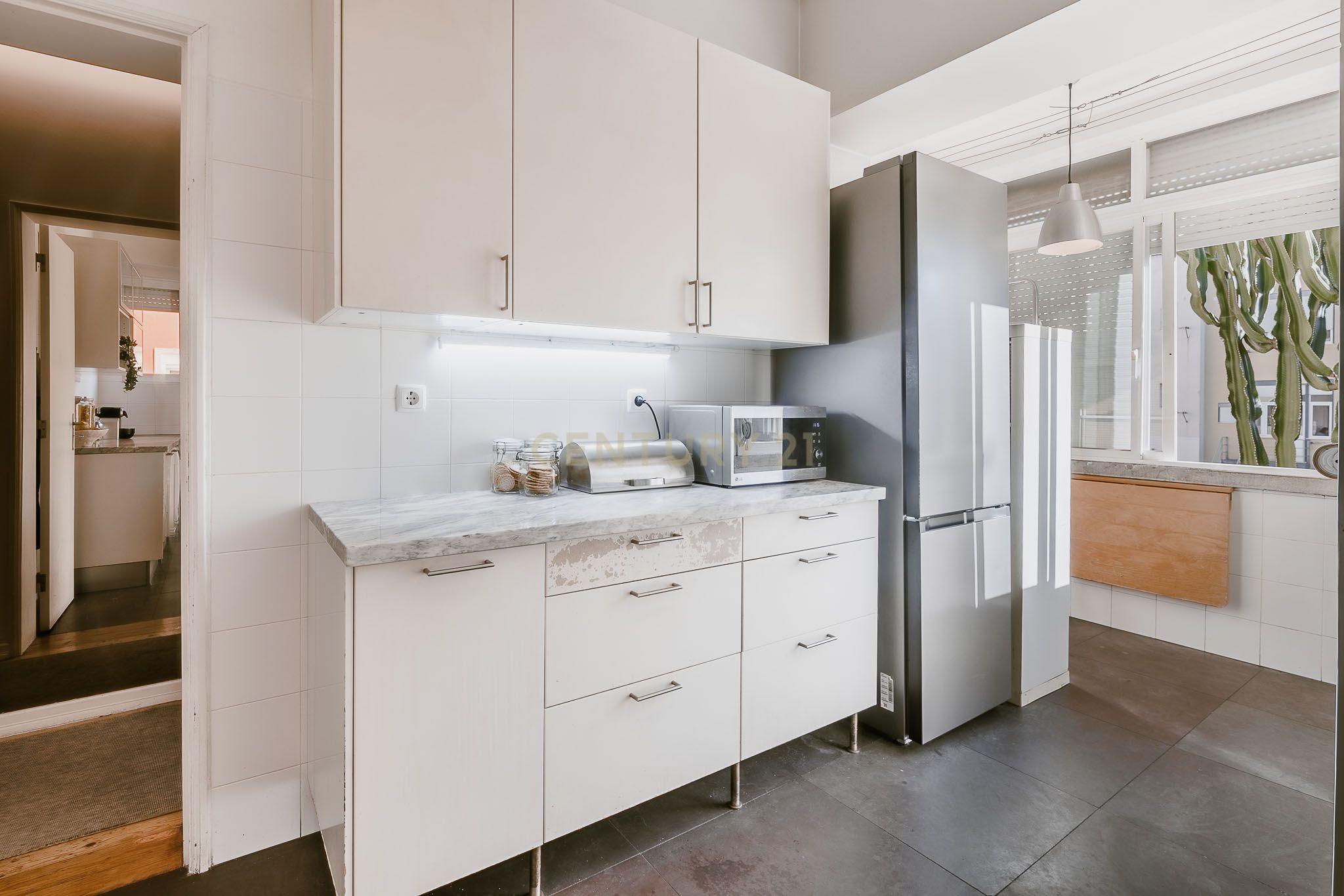 T3 Bairro dos Atores com espaço exterior - Image 18