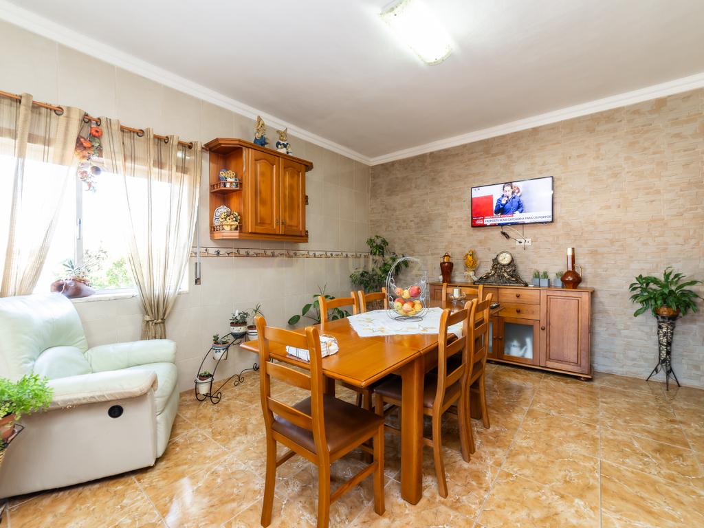 Prédio em São Martinho do Bispo - Image 12