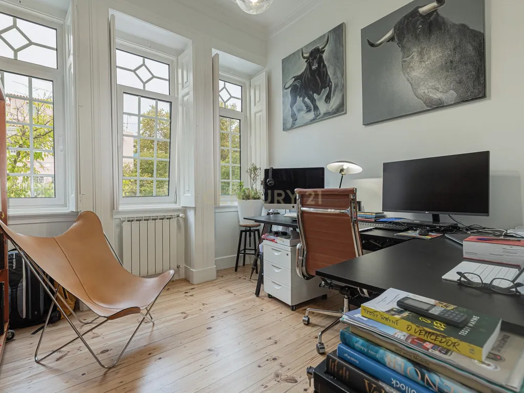 Apartamento T7 na Av. Magalhães de Lima em Lisboa - Image 18