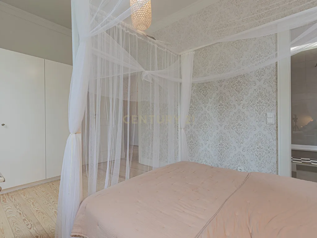 Apartamento T7 na Av. Magalhães de Lima em Lisboa - Image 29