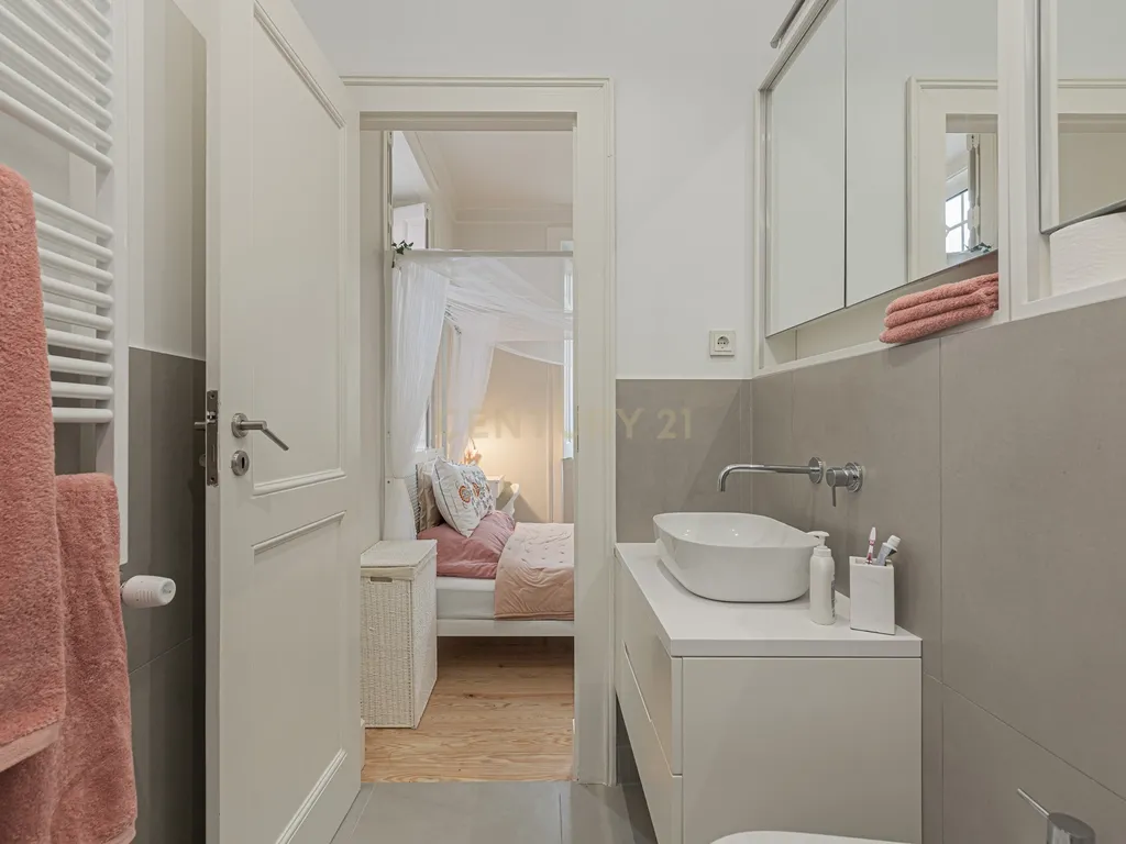 Apartamento T7 na Av. Magalhães de Lima em Lisboa - Image 33