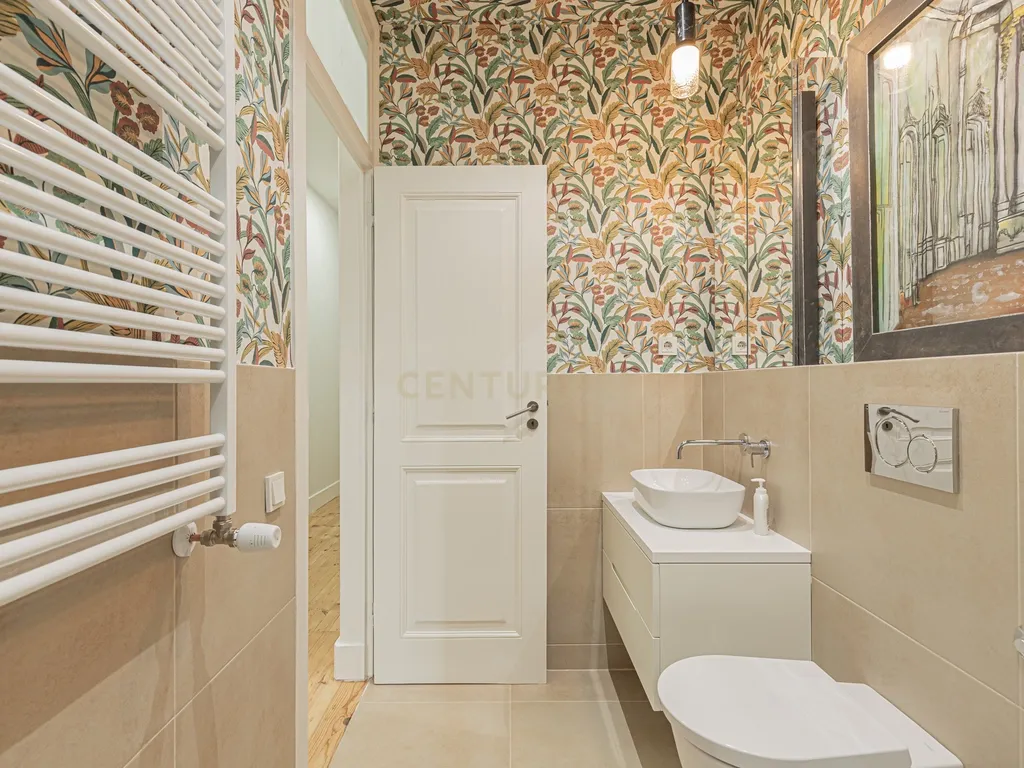 Apartamento T7 na Av. Magalhães de Lima em Lisboa - Image 36