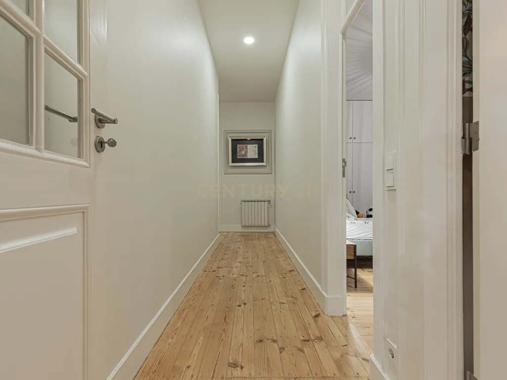Apartamento T7 na Av. Magalhães de Lima em Lisboa - Image 37