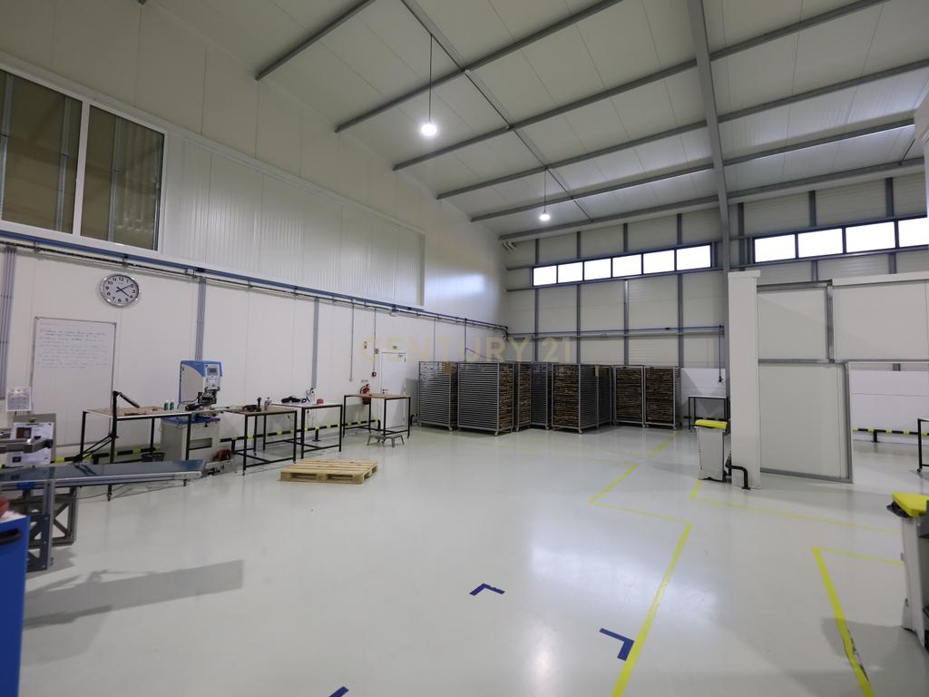 Pavilhão Industrial em Sernancelhe - Image 18