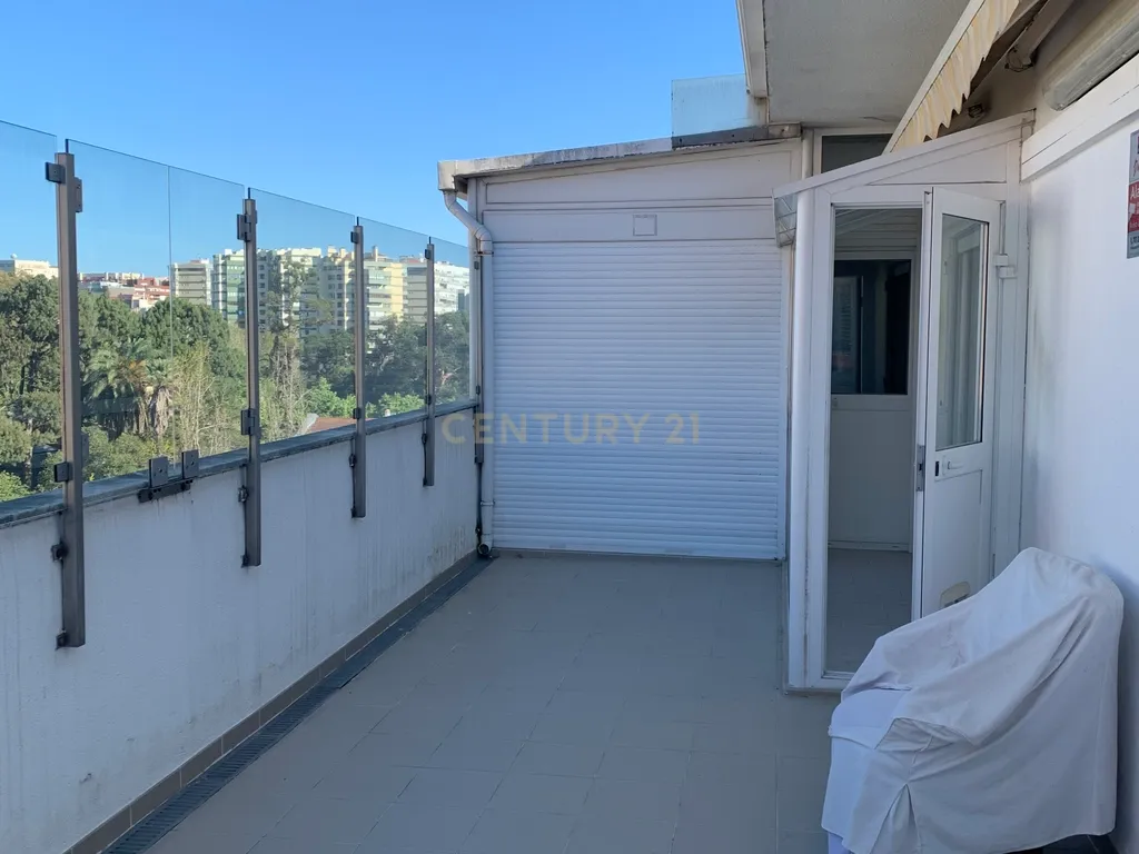 Apartamento T2 LUMIAR - Image 5