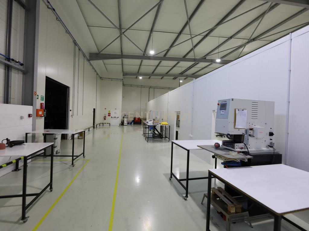 Pavilhão Industrial em Sernancelhe - Image 15