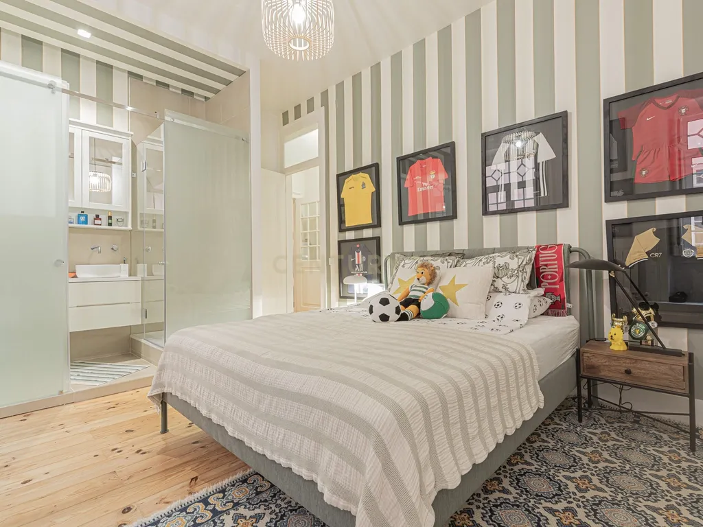 Apartamento T7 na Av. Magalhães de Lima em Lisboa - Image 41