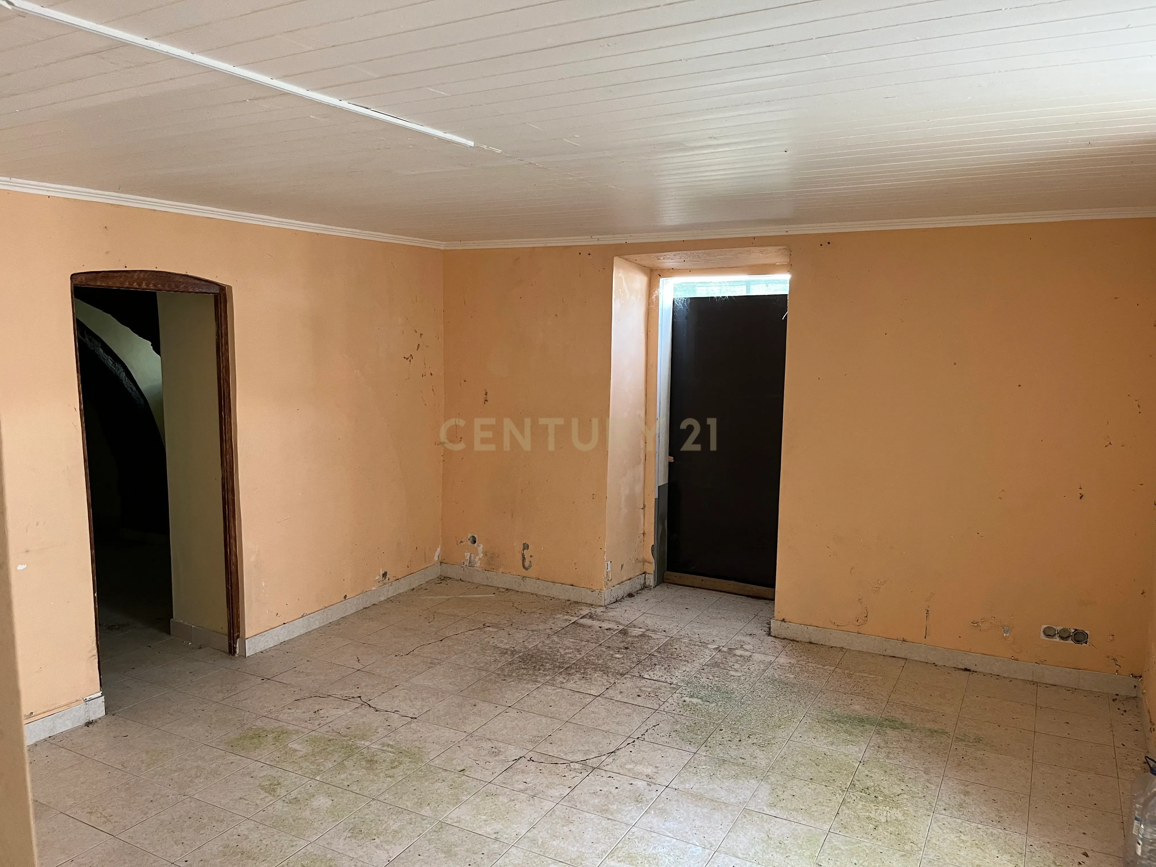 Investimento apartamentos em Ribeira Grande, com duas frentes. - Image 6