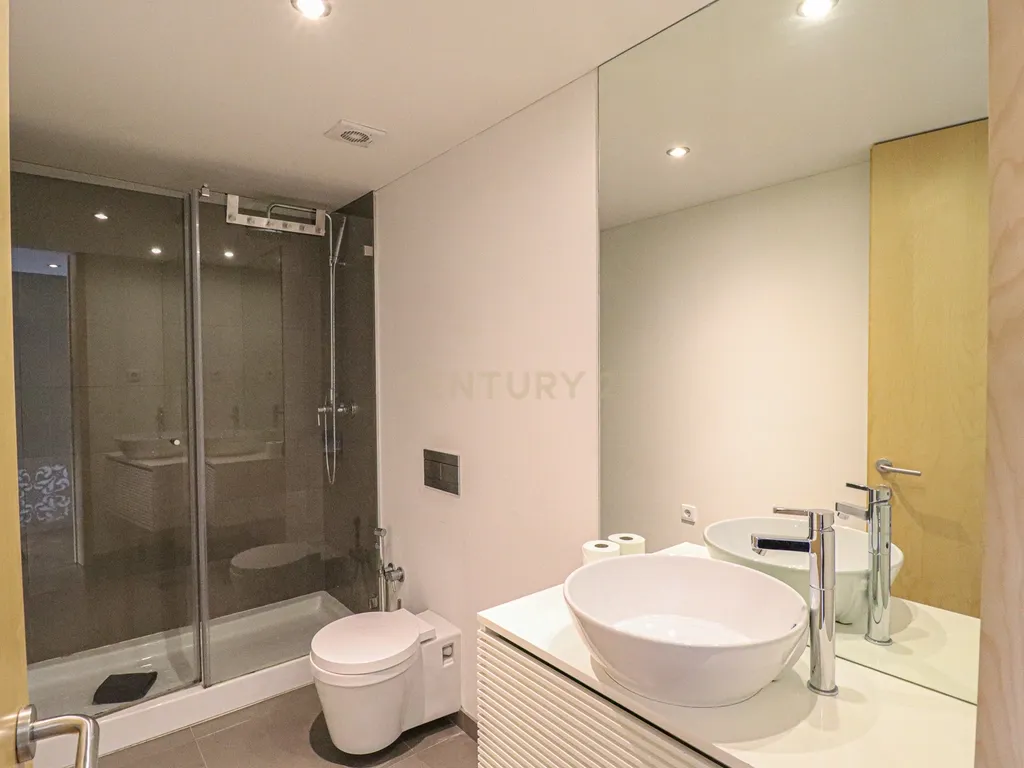 Apartamento T1 com Varanda em Vera Cruz Aveiro - Image 9