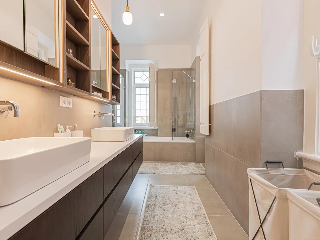 Apartamento T7 na Av. Magalhães de Lima em Lisboa - Image 52
