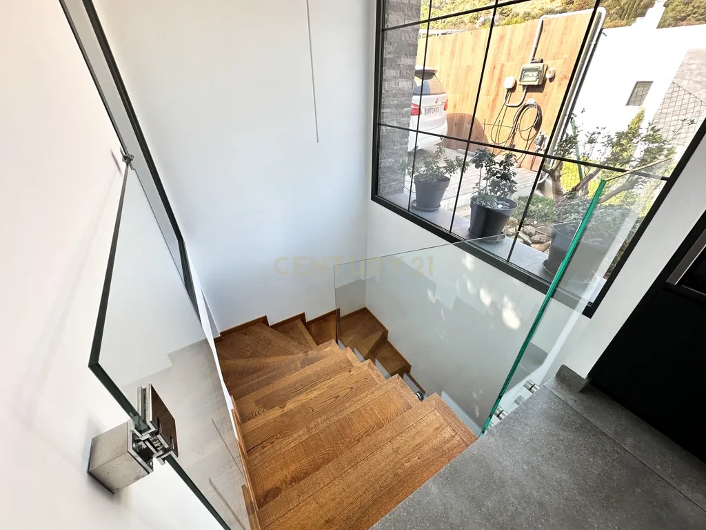 Moradia contemporânea de luxo com vistas panorâmicas em Mijas Costa - Image 25