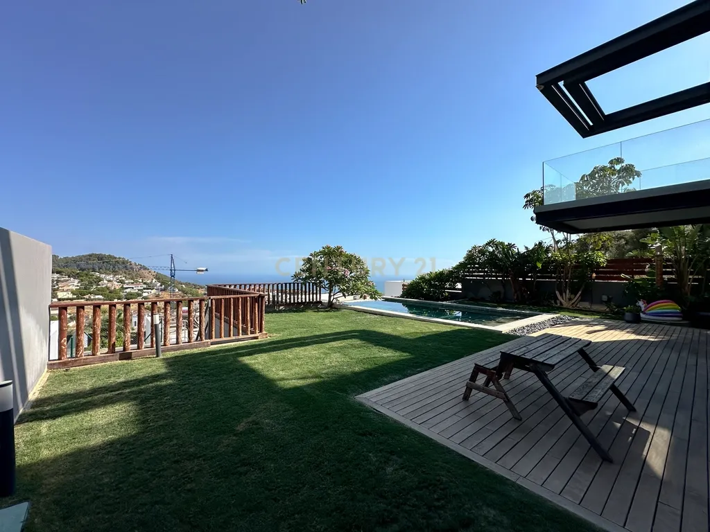 Moradia contemporânea de luxo com vistas panorâmicas em Mijas Costa - Image 23