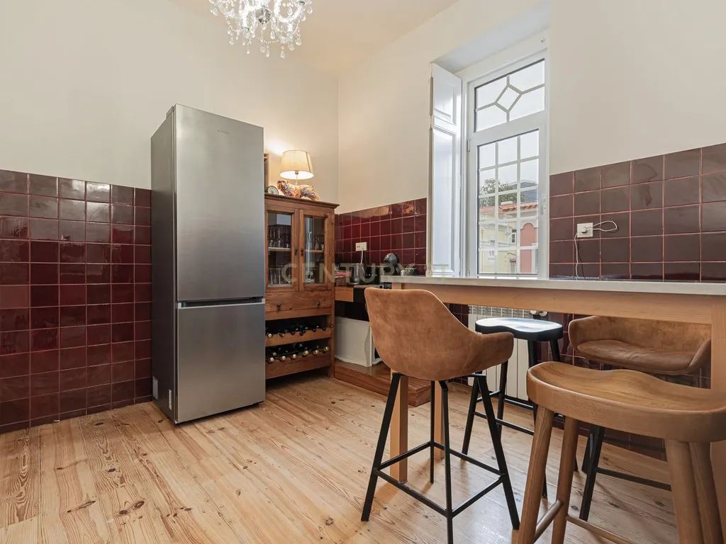 Apartamento T7 na Av. Magalhães de Lima em Lisboa - Image 75