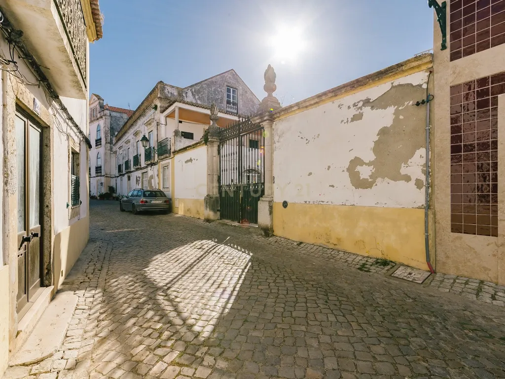 Palacete histórico - um imóvel único junto ao rio no centro da vila de Alcochete - Image 62