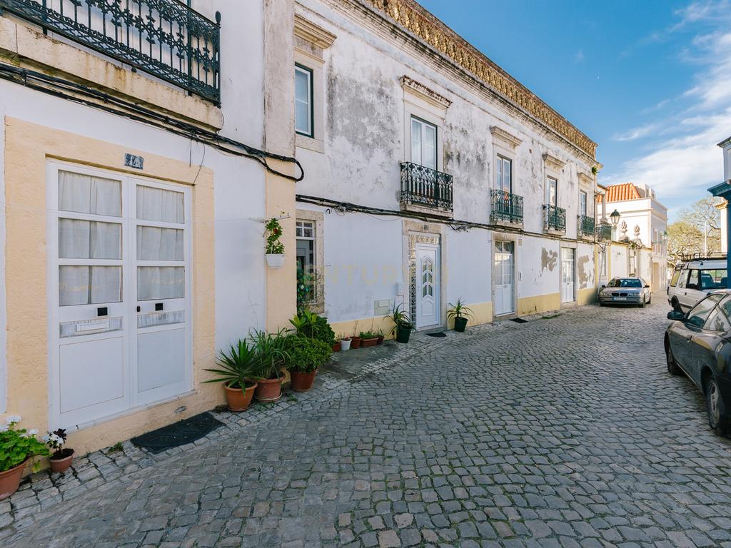 Palacete histórico - um imóvel único junto ao rio no centro da vila de Alcochete - Image 8