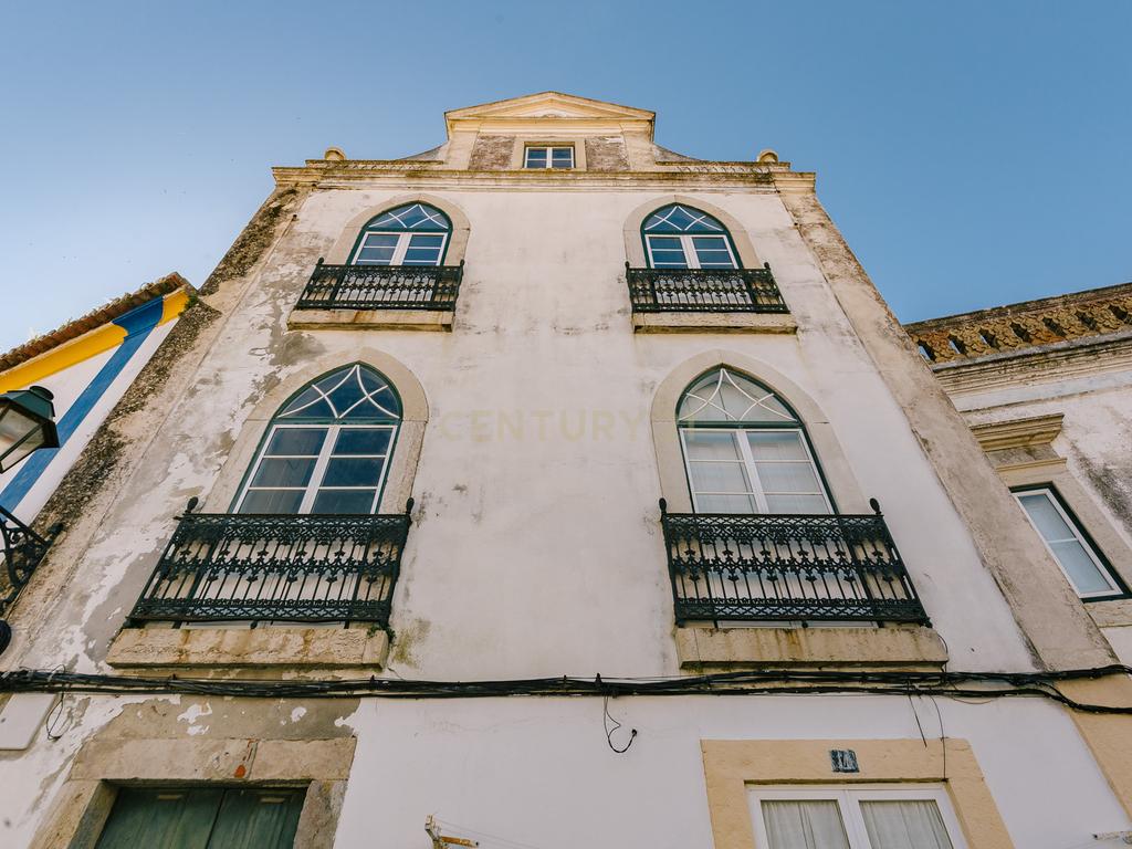 Palacete histórico - um imóvel único junto ao rio no centro da vila de Alcochete - Image 4