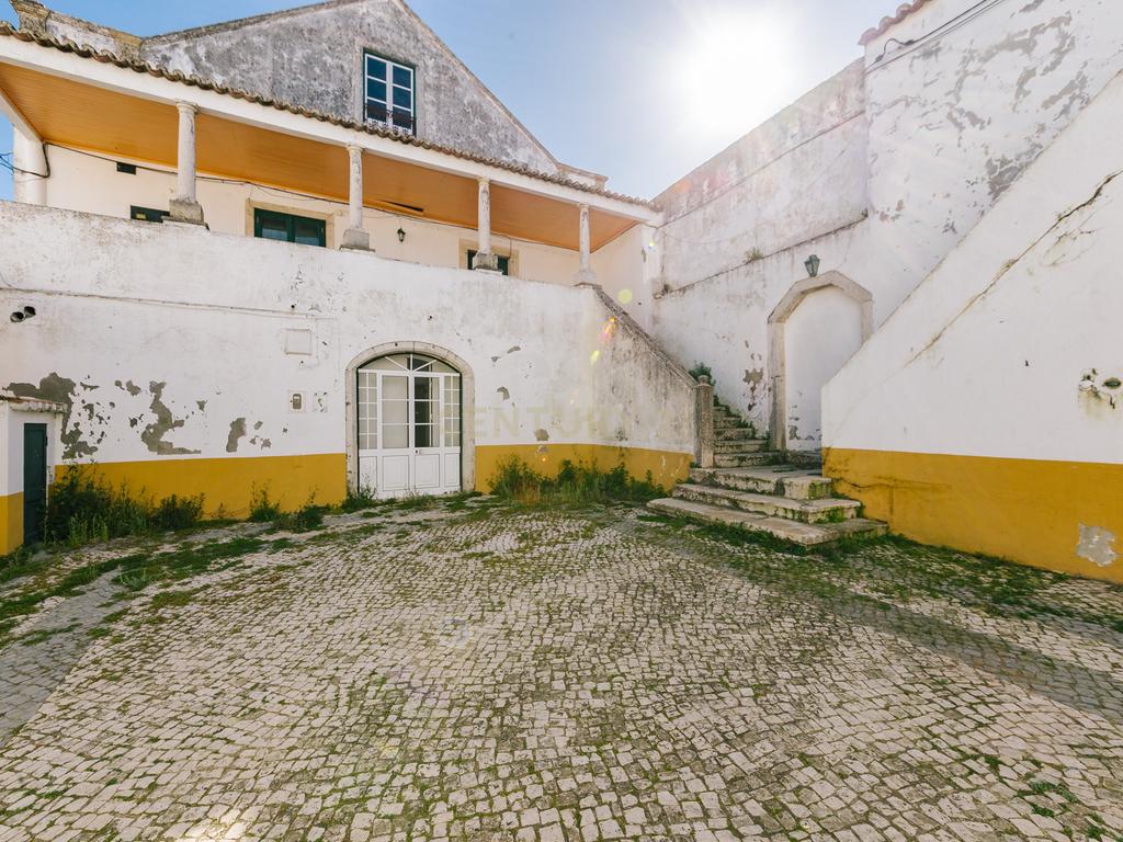 Palacete histórico - um imóvel único junto ao rio no centro da vila de Alcochete - Image 9