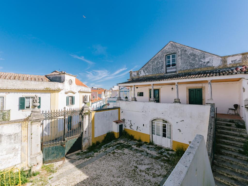 Palacete histórico - um imóvel único junto ao rio no centro da vila de Alcochete - Image 25