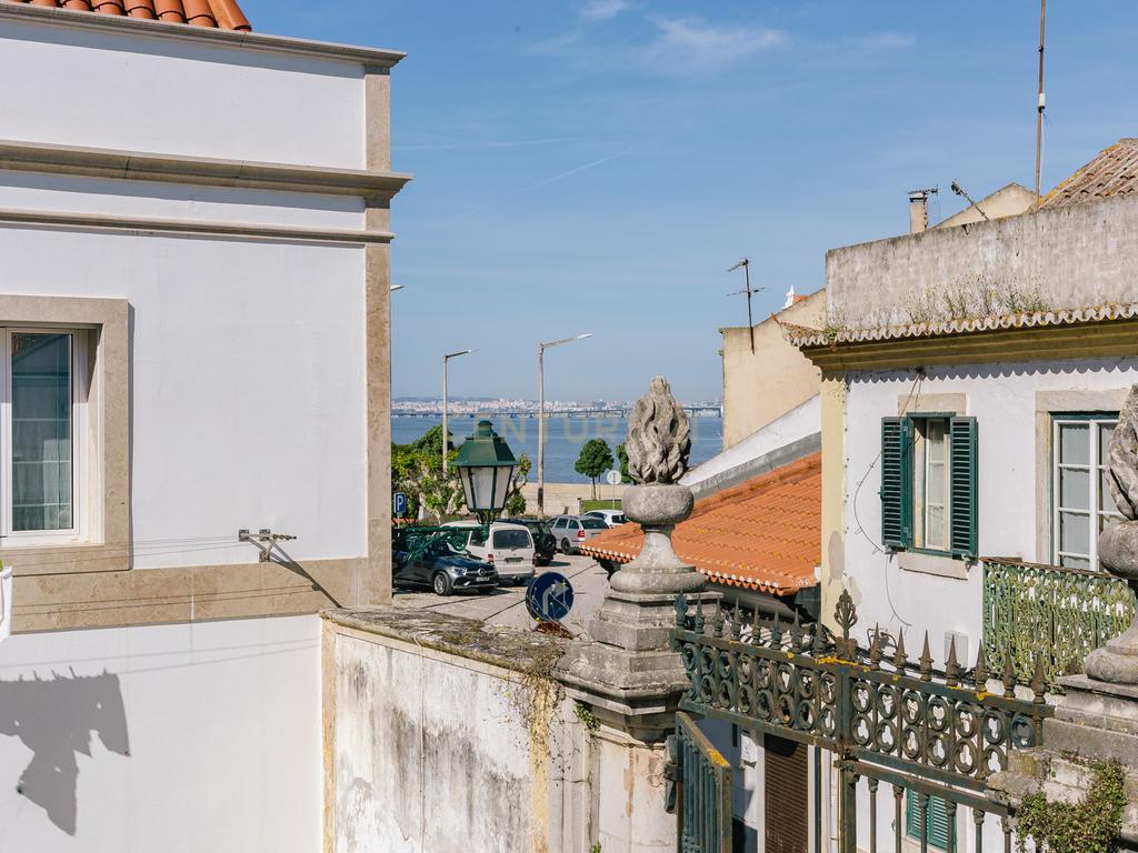 Palacete histórico - um imóvel único junto ao rio no centro da vila de Alcochete - Image 26