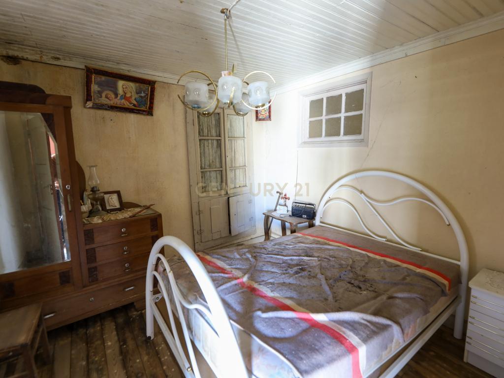 Moradia e anexos em Vila Cortês da Serra - Gouveia - Image 21