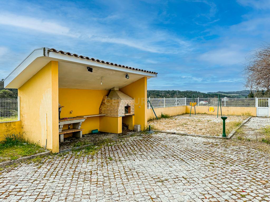 Empreendimento - Quinta com 3,5ha (35.288m²) - Moradia T5, com amendoeiras e oliveiras. Vila Flor - Bragança - Image 5