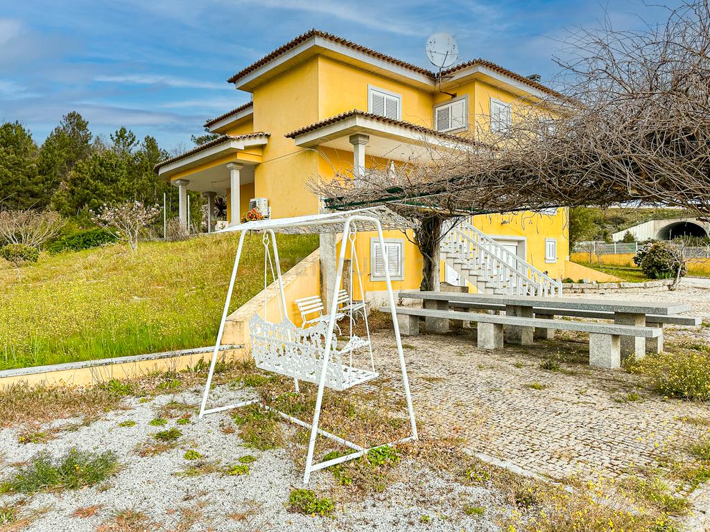 Empreendimento - Quinta com 3,5ha (35.288m²) - Moradia T5, com amendoeiras e oliveiras. Vila Flor - Bragança - Image 8