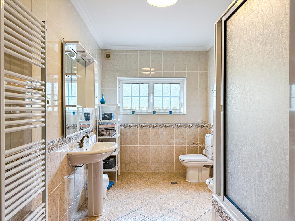Empreendimento - Quinta com 3,5ha (35.288m²) - Moradia T5, com amendoeiras e oliveiras. Vila Flor - Bragança - Image 31