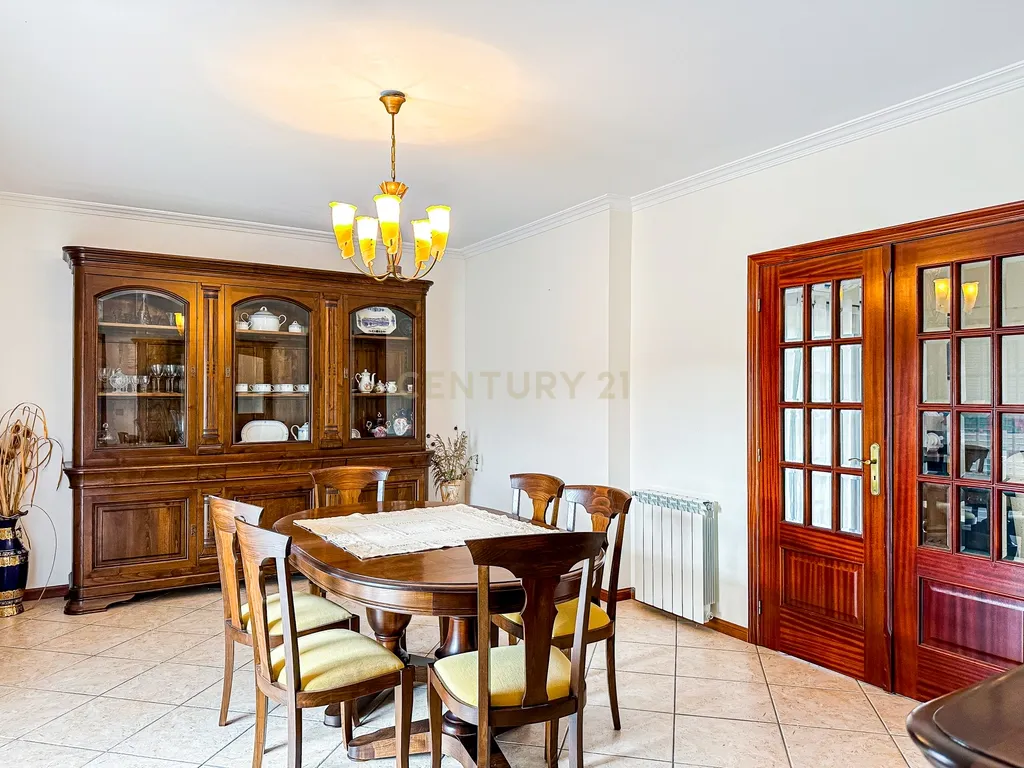 Empreendimento - Quinta com 3,5ha (35.288m²) - Moradia T5, com amendoeiras e oliveiras. Vila Flor - Bragança - Image 13