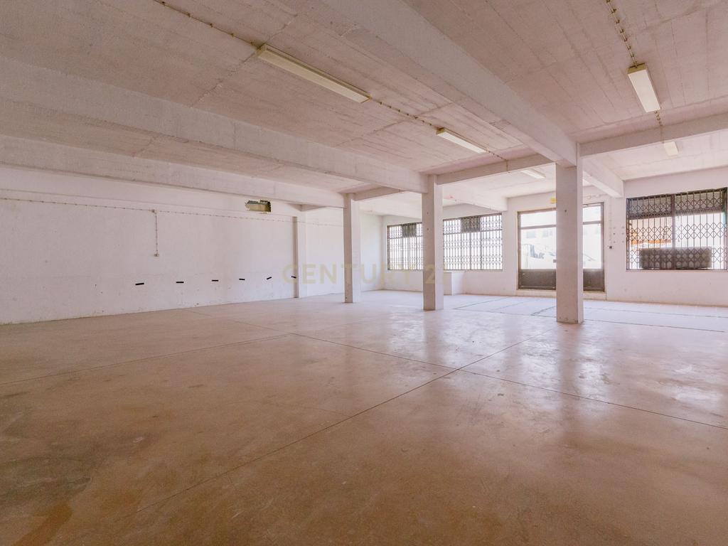 Loja Urbanização Quinta do Património/Sacavém - Image 3