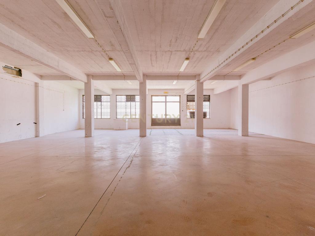 Loja Urbanização Quinta do Património/Sacavém - Image 2