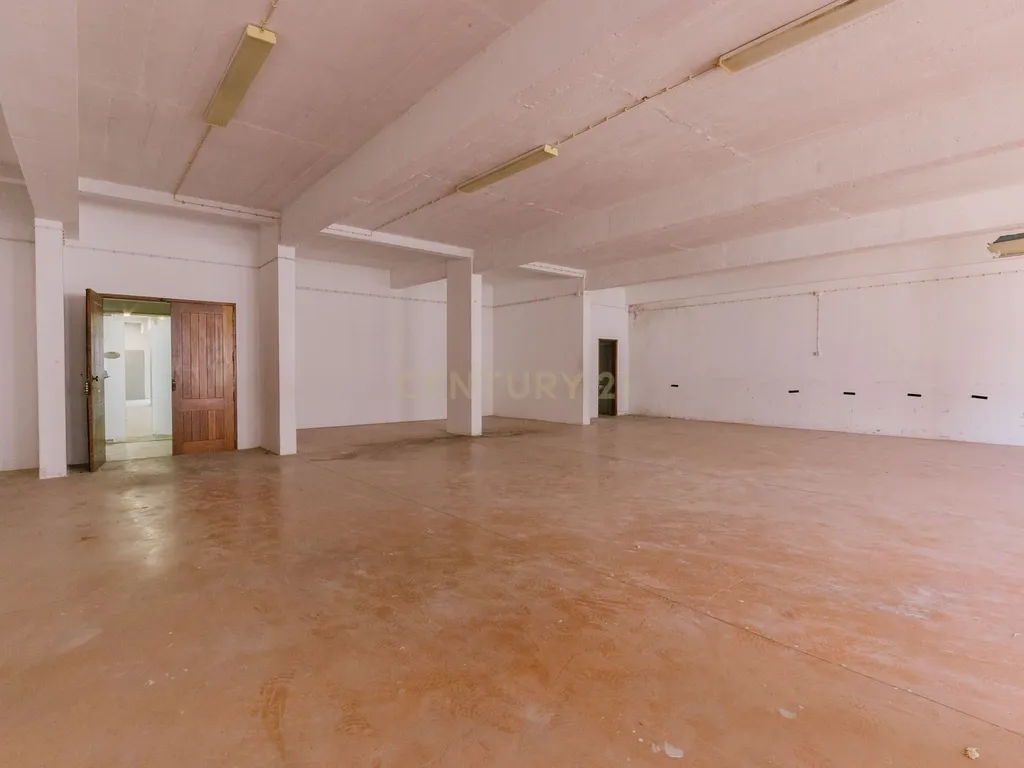 Loja Urbanização Quinta do Património/Sacavém - Image 4