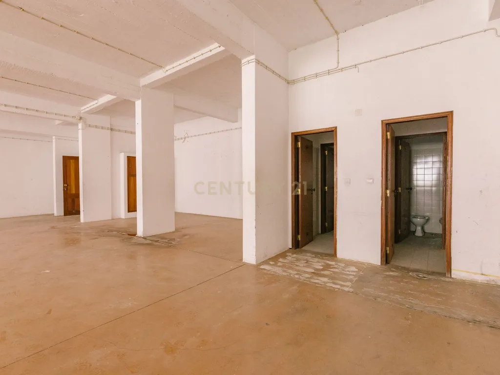 Loja Urbanização Quinta do Património/Sacavém - Image 5