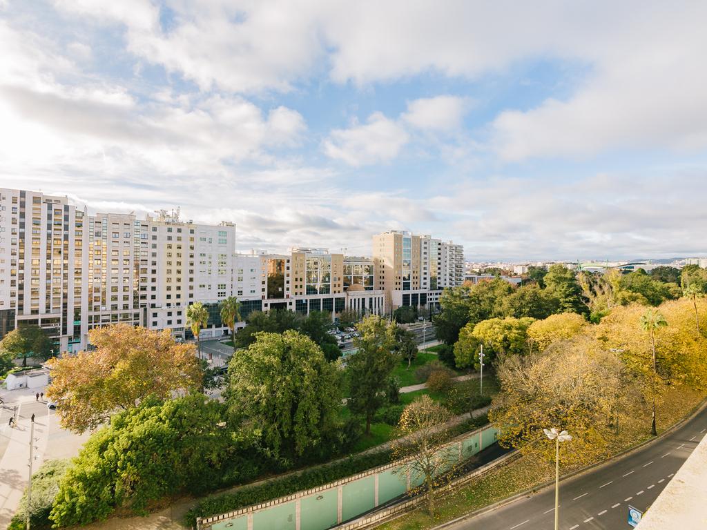 T4 para Arrendamento no Edifício Plaza - Campo Grande - Image 13