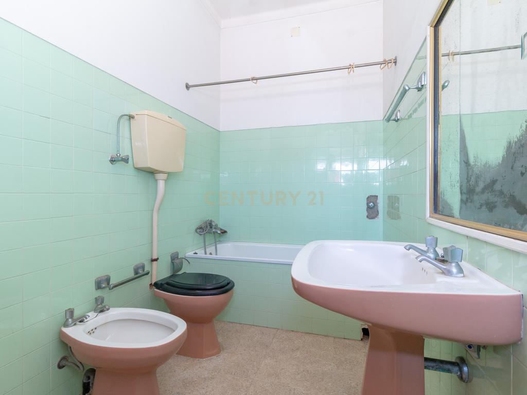 Moradia T5 na Marinha Grande - Image 10