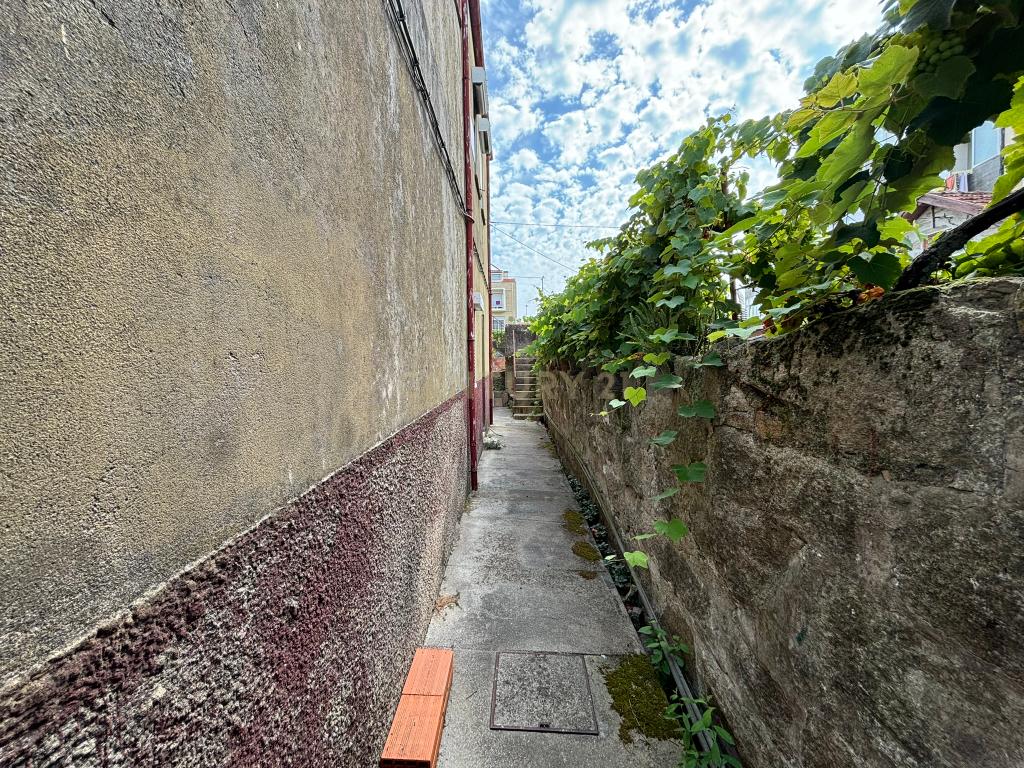 Moradia T3 em terreno c/257m² à Rua da Estação, São Mamede Infesta - Image 3