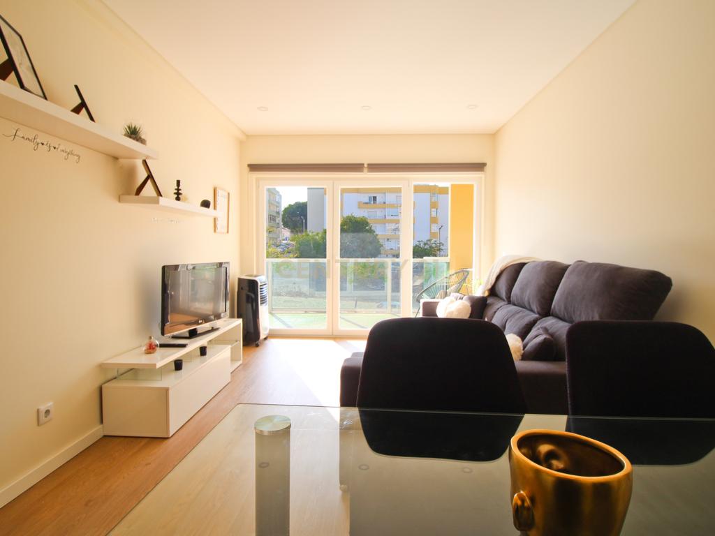 Apartamento T1 c/ garagem  novo de 2022 em Portimão - Image 21
