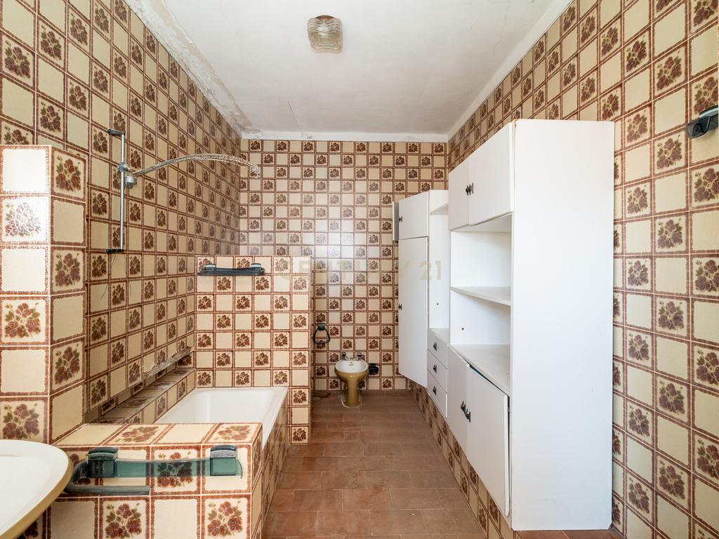Moradia T5 na Marinha Grande - Image 14