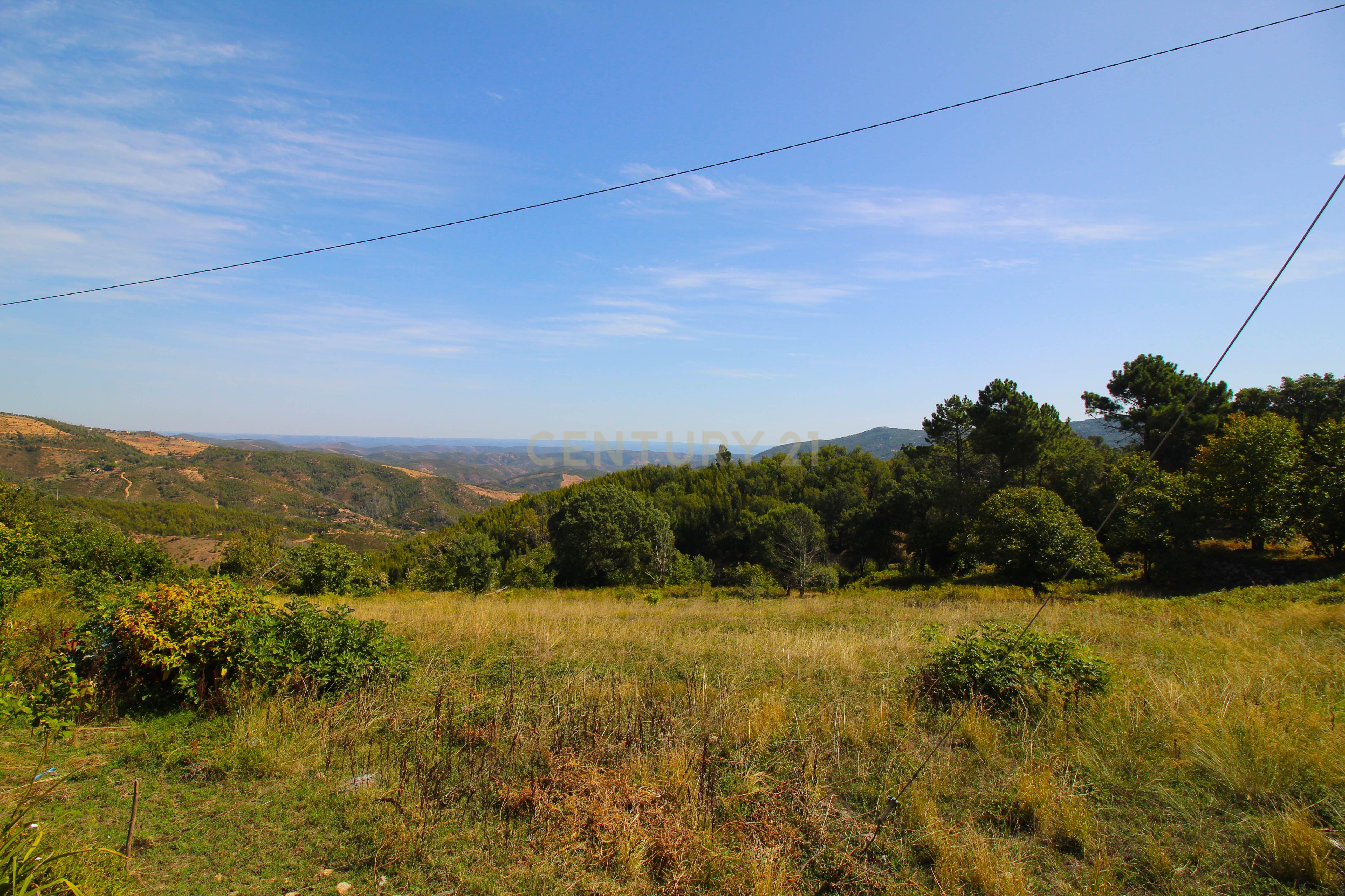 Casa típica algarvia está situada na pitoresca vila de Alcaria do Peso, em Monchique. - Image 11