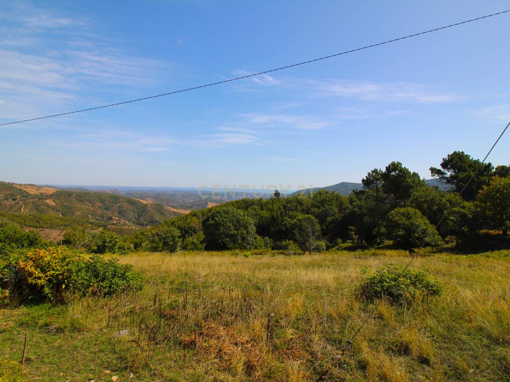 Casa típica algarvia está situada na pitoresca vila de Alcaria do Peso, em Monchique. - Image 11
