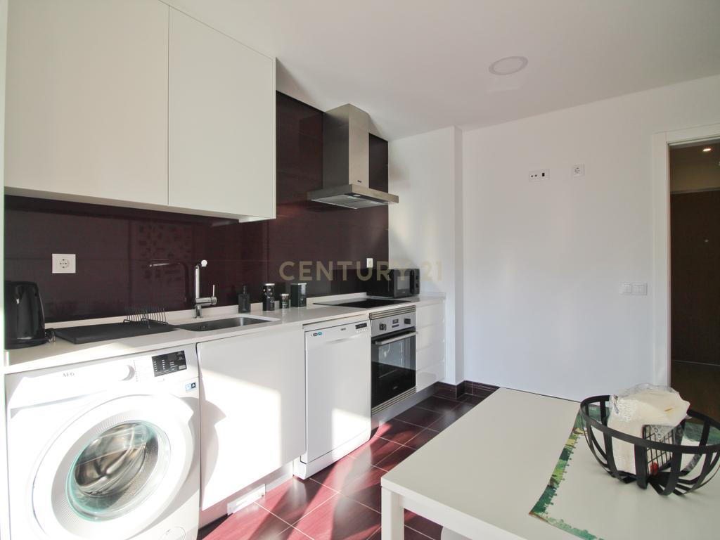 Apartamento T1 c/ garagem  novo de 2022 em Portimão - Image 12