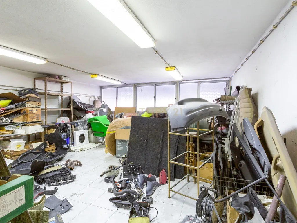 Oficina mecânica para arrendamento a 2 000 € - Image 22