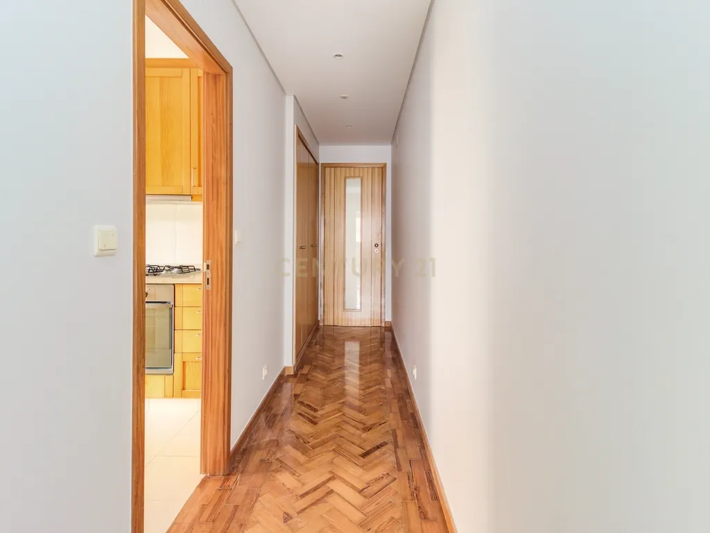 PRÉDIO DE OITO FOGOS DEVOLUTOS. TERRAÇO DE 100M2. ALTO RENDIMENTO ANUAL. - Image 31