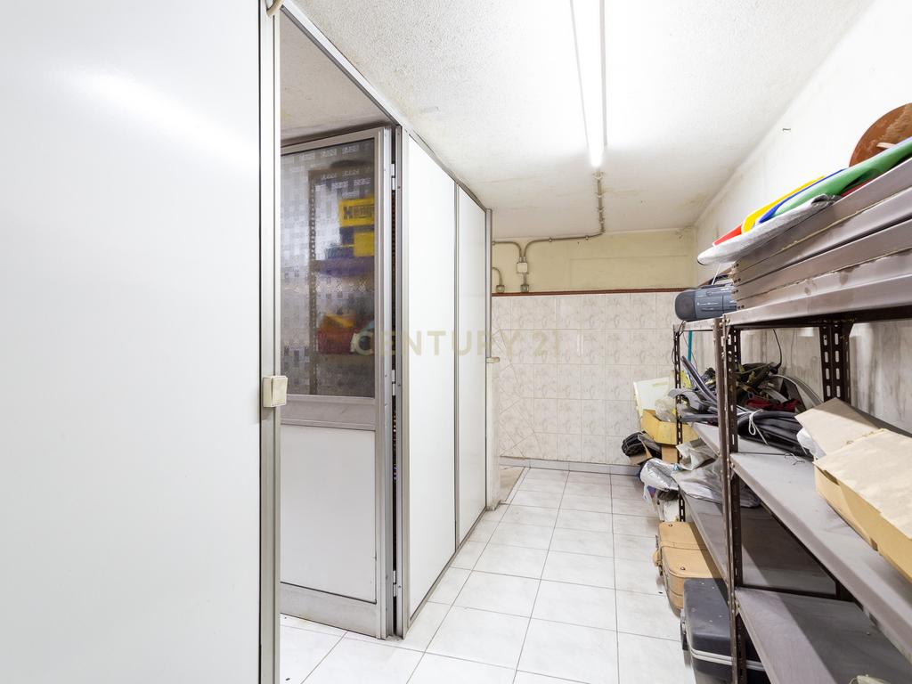 Oficina mecânica para arrendamento a 2 000 € - Image 18