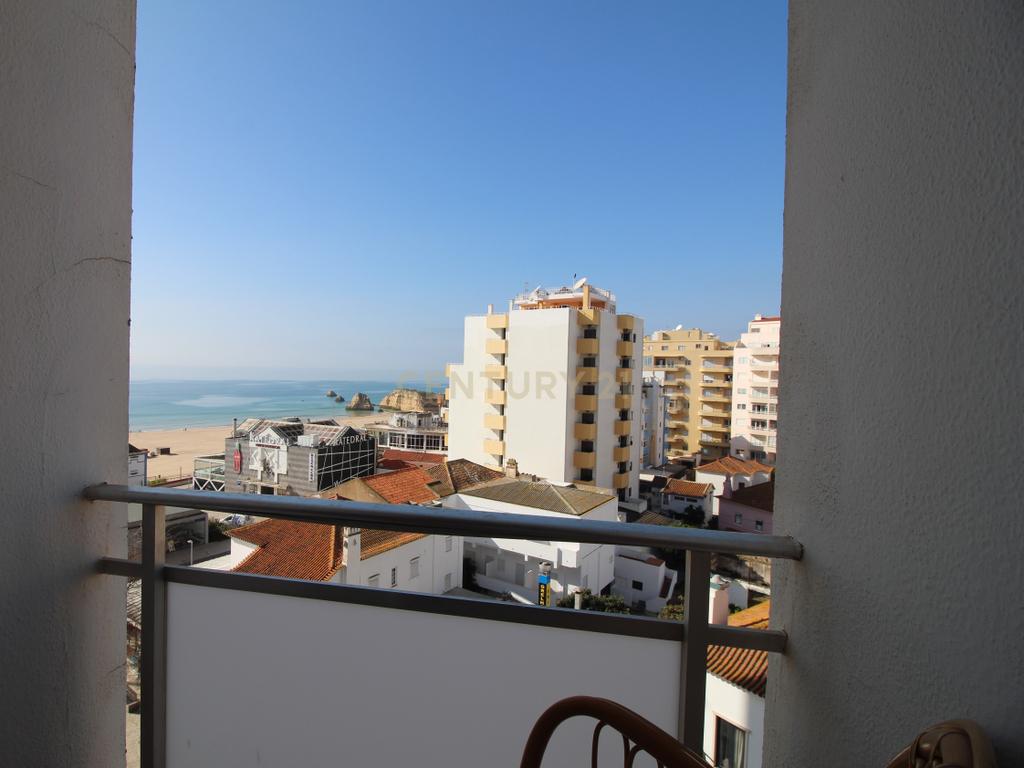 T2  com Vista Mar na Praia da Rocha, Portimão, com garagem - Image 9