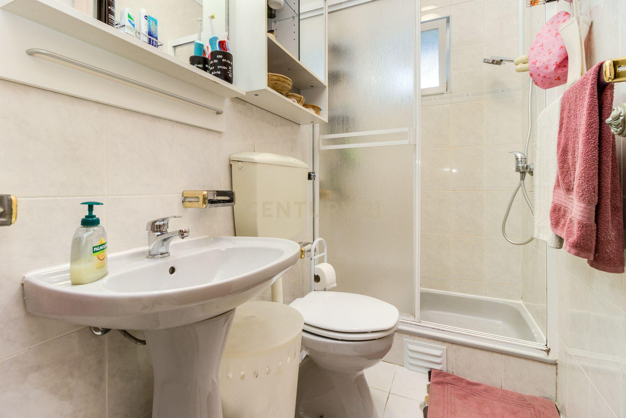 Excelente apartamento T4 em Oeiras (Av Emb. Augusto de Castro) - Image 19