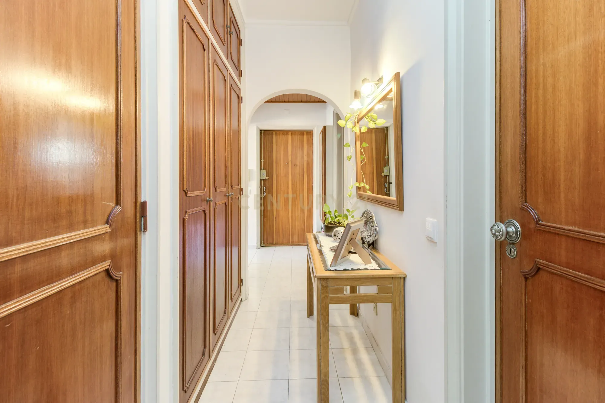 Excelente apartamento T4 em Oeiras (Av Emb. Augusto de Castro) - Image 6